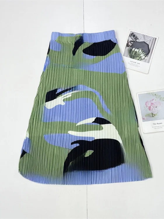 

Abstract Art Pleated A-Line Skirt Women's Faionable Midi Skirt Summer 2025 Polyester Material Classic Sle Long Skirt