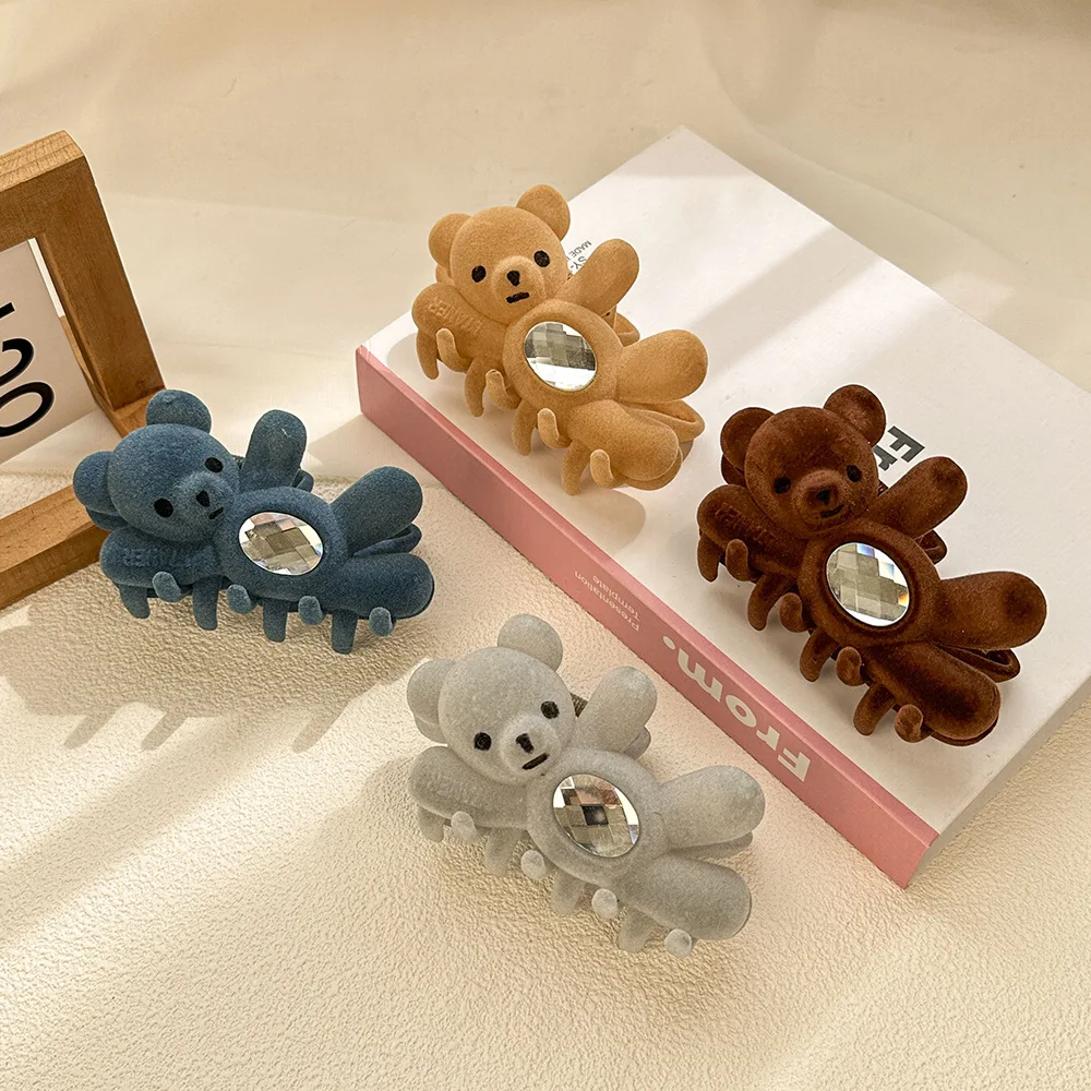 1pc Cute waving teddy bear hair clip with high aesthetic value, rhinestone headband, shark clip, Valentine's Day hair accessory