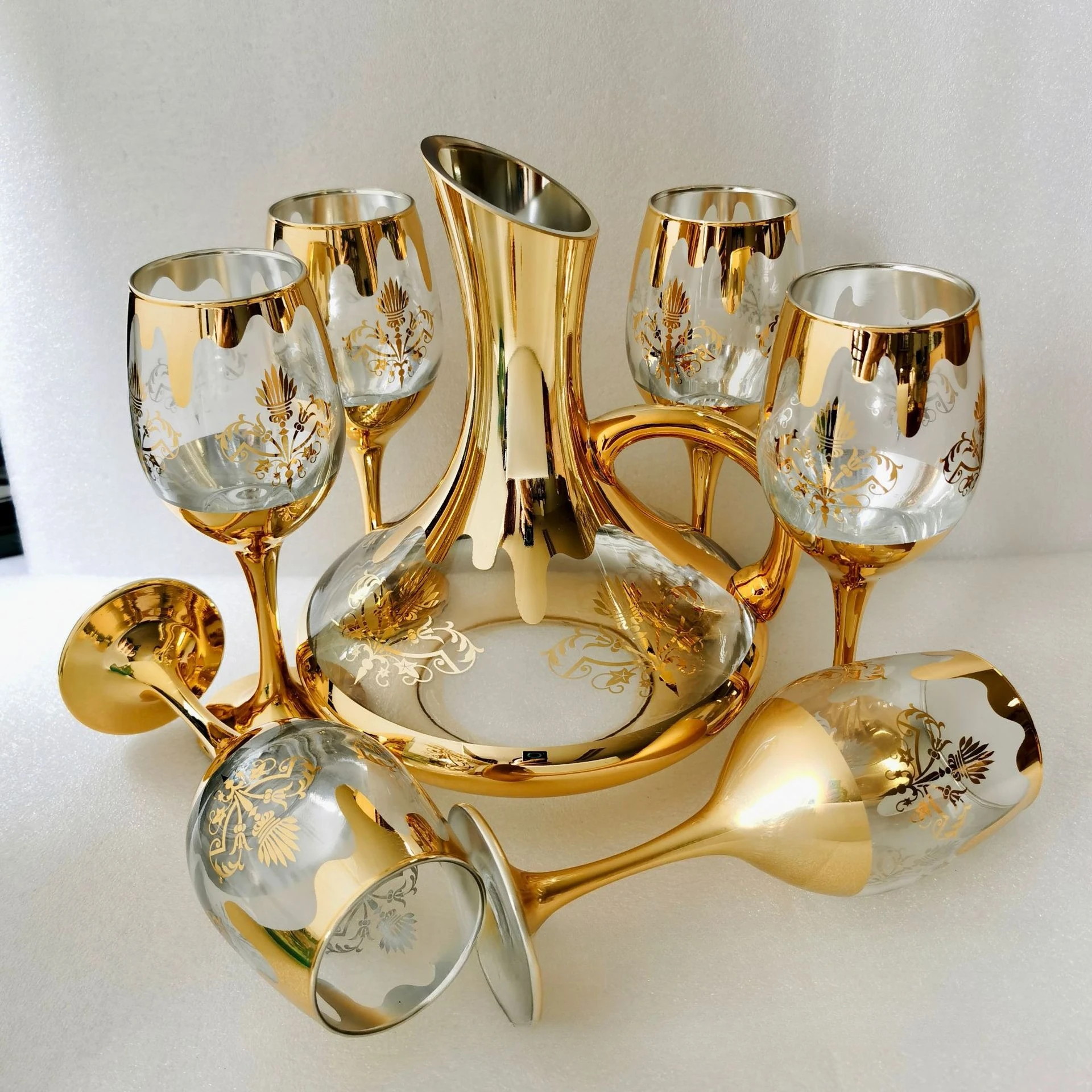 

Red wine glass electroplated handicraft wine set lead-free nano-calcium glass tall cocktail glass European set gold