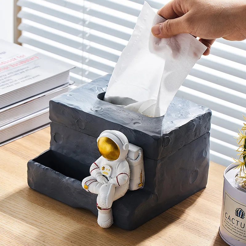 Nordic style astronaut tissue box, living room, multi-function household tea table, remote control, creative and luxurious