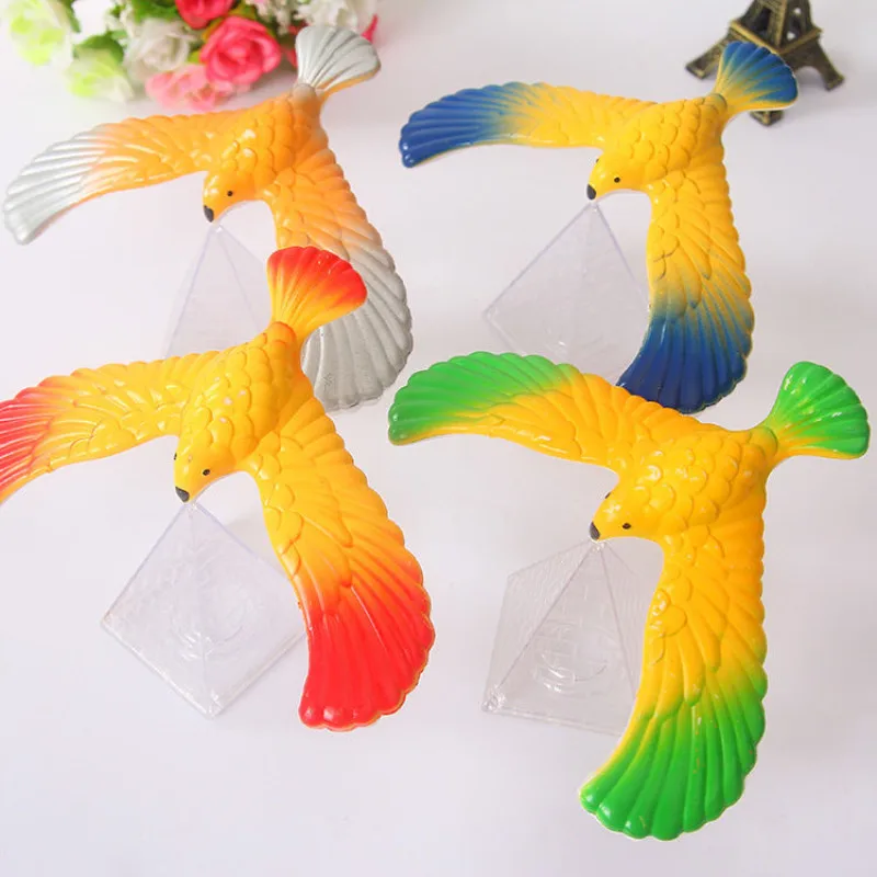 

1/3/5PCS Funny Amazing Balancing Eagle With Pyramid Stand Magic Bird Desk Kids Toy Fun Learn Dropshipping