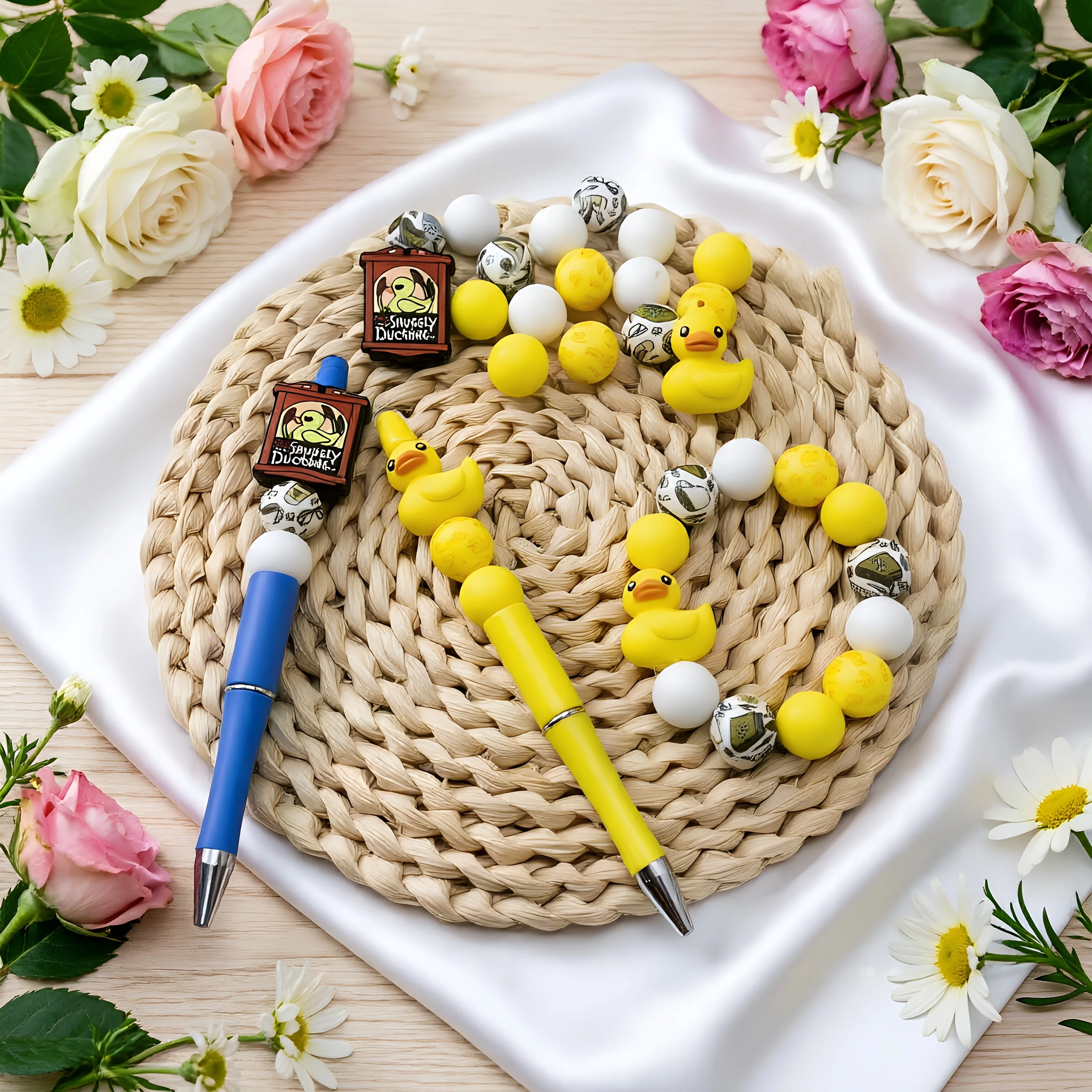 28-teiliges Set aus Silikonperlen in Form von Enten und Vögeln zum Basteln von Halsketten, Armbändern, Stiften, Schmuck und Anhängern usw. Geburtstagsgeschenk für die Feiertage – Detail 6