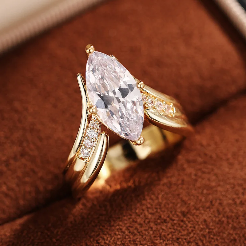 2026 New Vacation Style Zircon Set Horse Eye Geometric Sparkling Ring, High-end Trendy Personalized Bridal Wedding Accessory