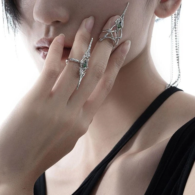 Set Of 2 Gothic Joint Ring Adjustable Bone Tip Art Rings Unisex Rhinestones Finger Rings for Fashion Enthusiasts