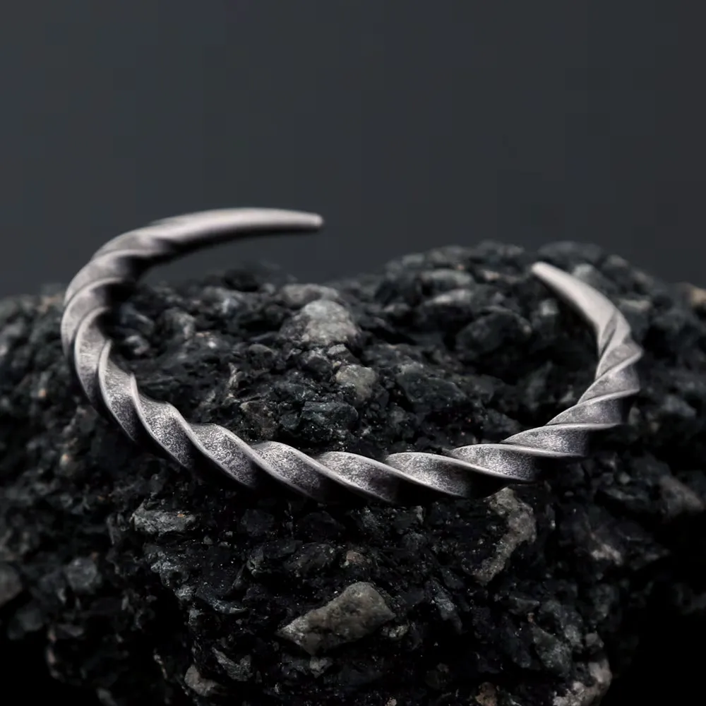 Vintage Twisted Open Stainless Steel Bangle Nordic Viking Gothic Biker Jewelry Daily Fashion Gift Accessories For Men Women