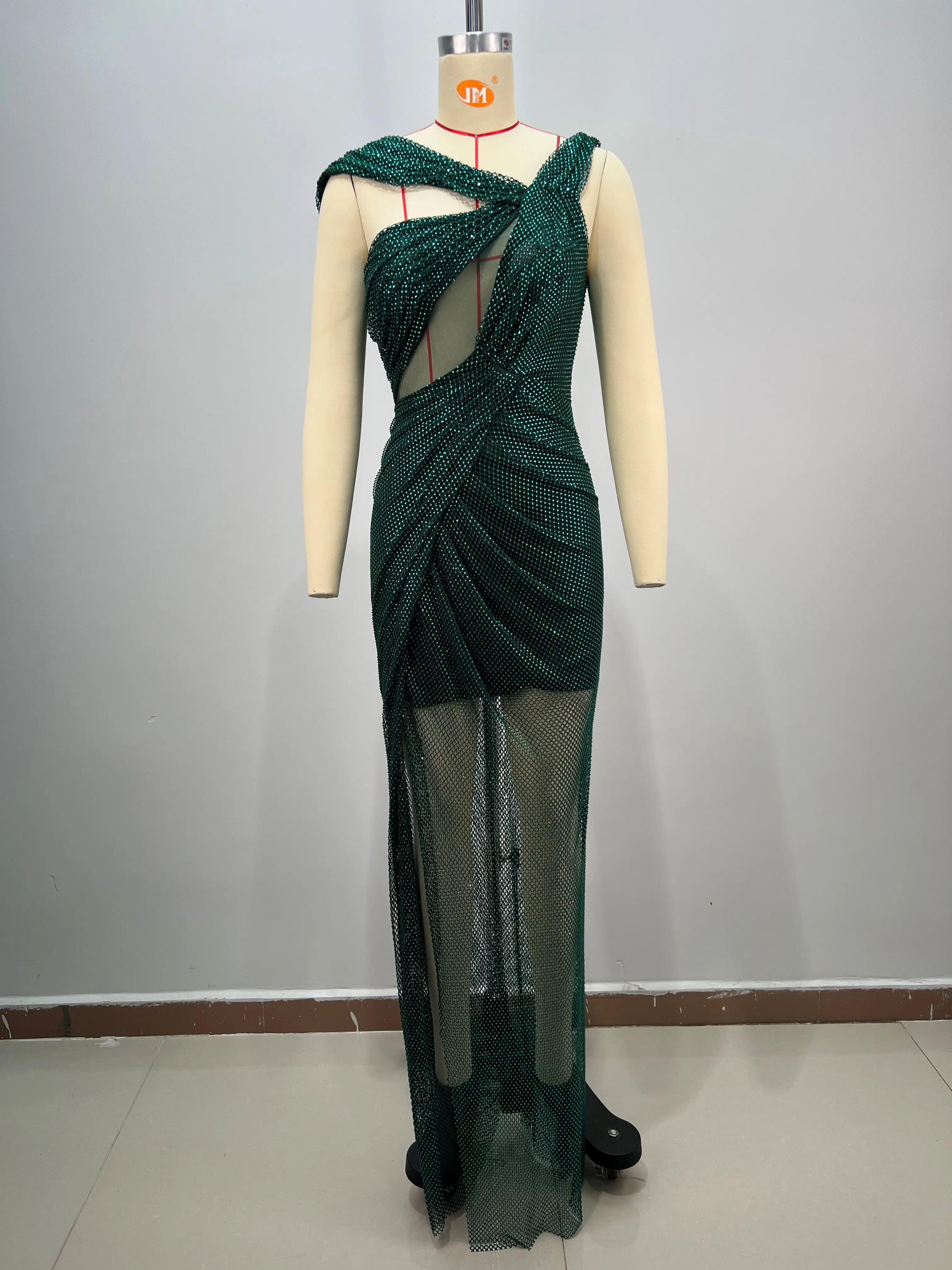 Abito da donna con fasciatura asimmetrica con paillettes verde scuro Abito da sera a sirena con cut-out incrociato sul retro Abito da festa formale in tulle trasparente