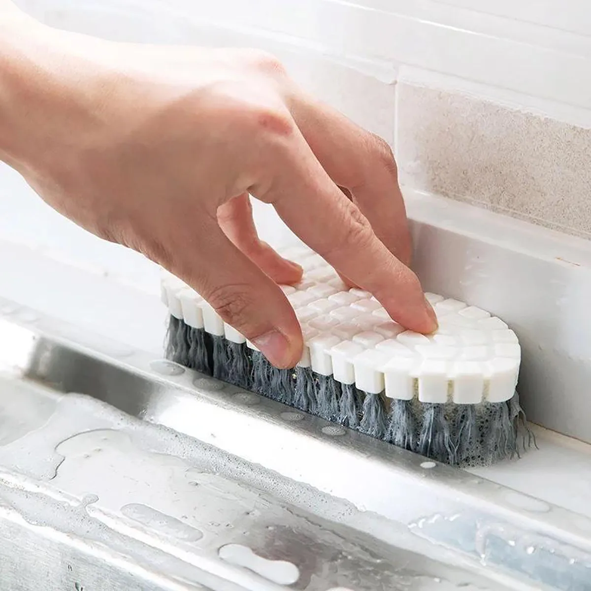 Clean every place perfectly in the kitchen and bathroom with an all-purpose brush set kitchen accessories brush cleaner