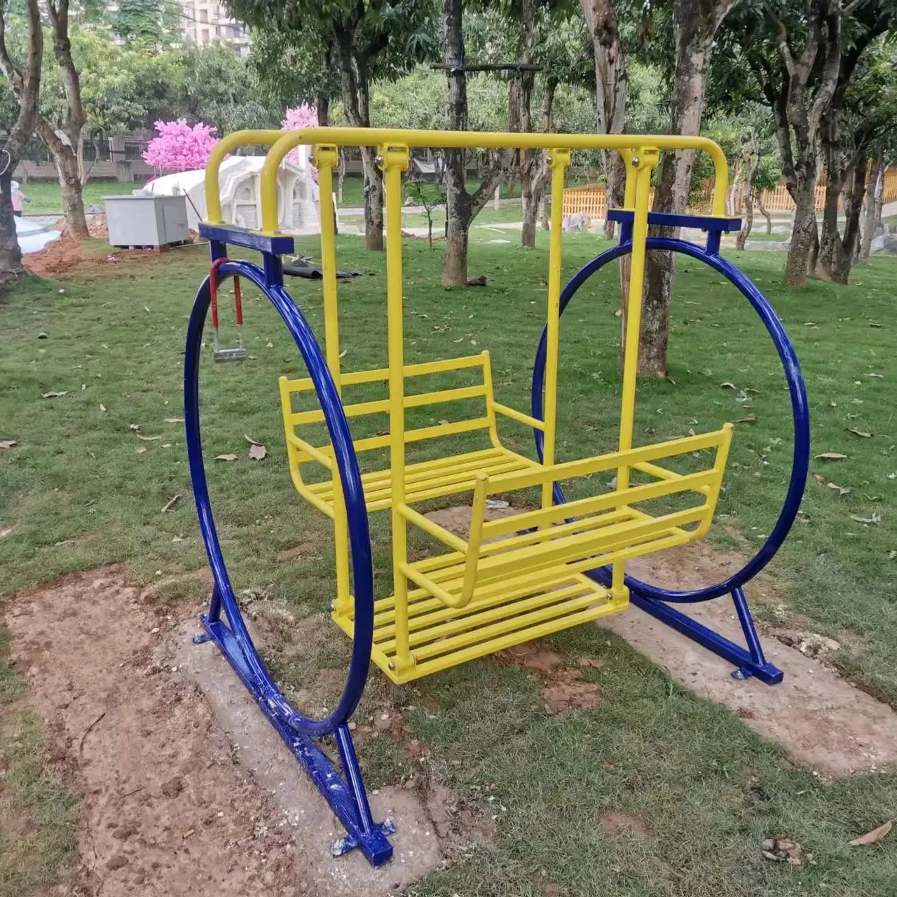 Columpios de Patio baratos de fábrica de China, juegos de abridor de puerta batiente automático en el suelo, juegos de columpios para niños al aire libre