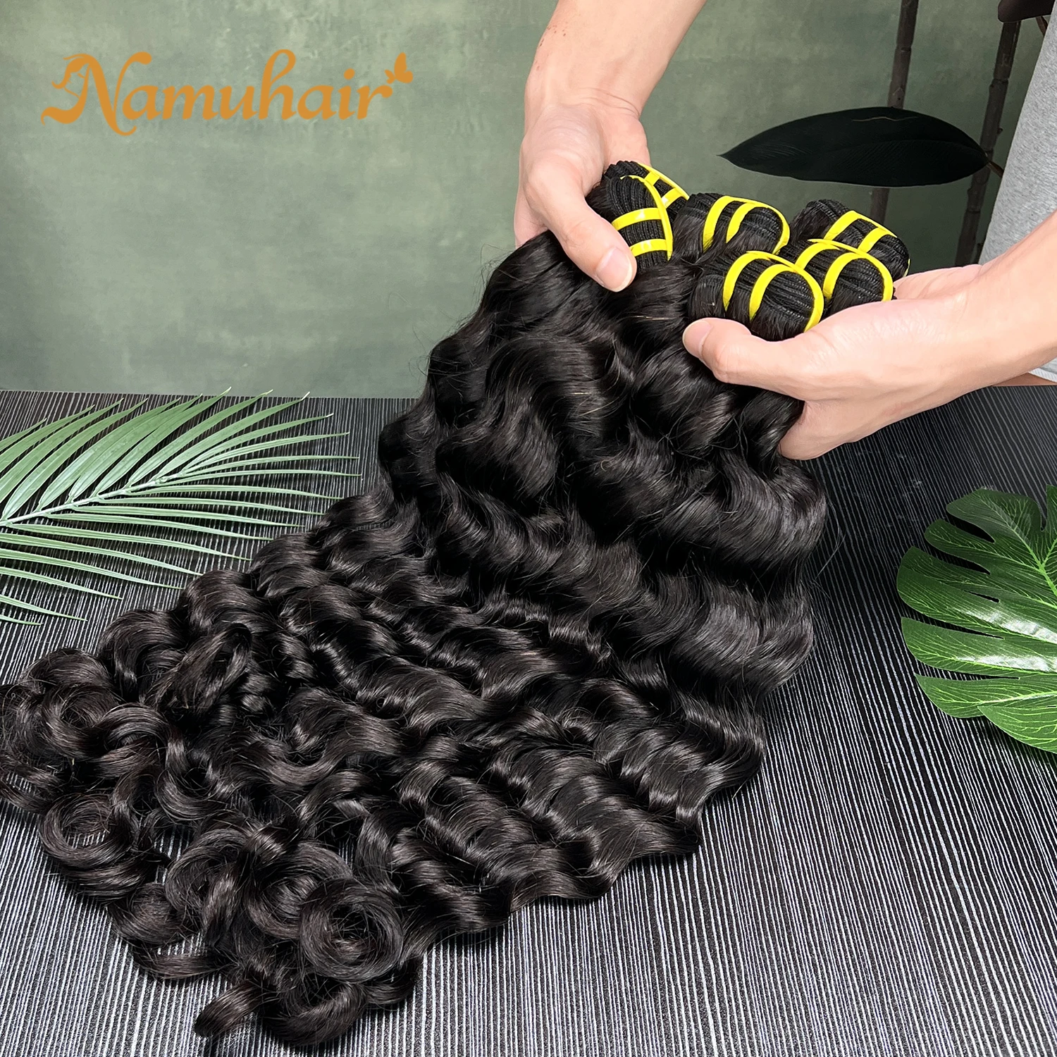 15A Grade Loose Deep Wave Human Hair 18 20 22 Inch 100% Unprocessed Vietnamese Virgin Human Hair Wavy 1/3/4 Bundles Extensions