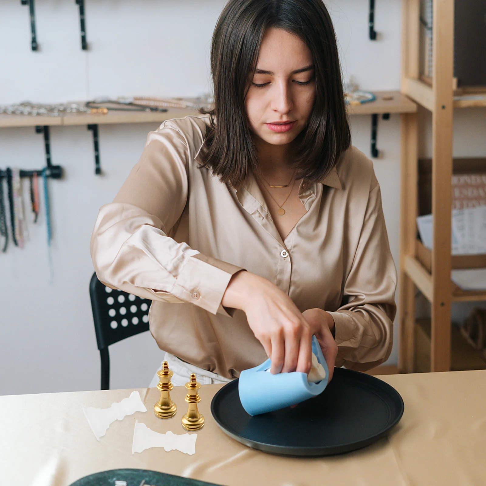 

6Pcs Chess Molds Silicone DIY Molds Easy to Use Practical Longlasting for Handicraft Projects DIY Mold