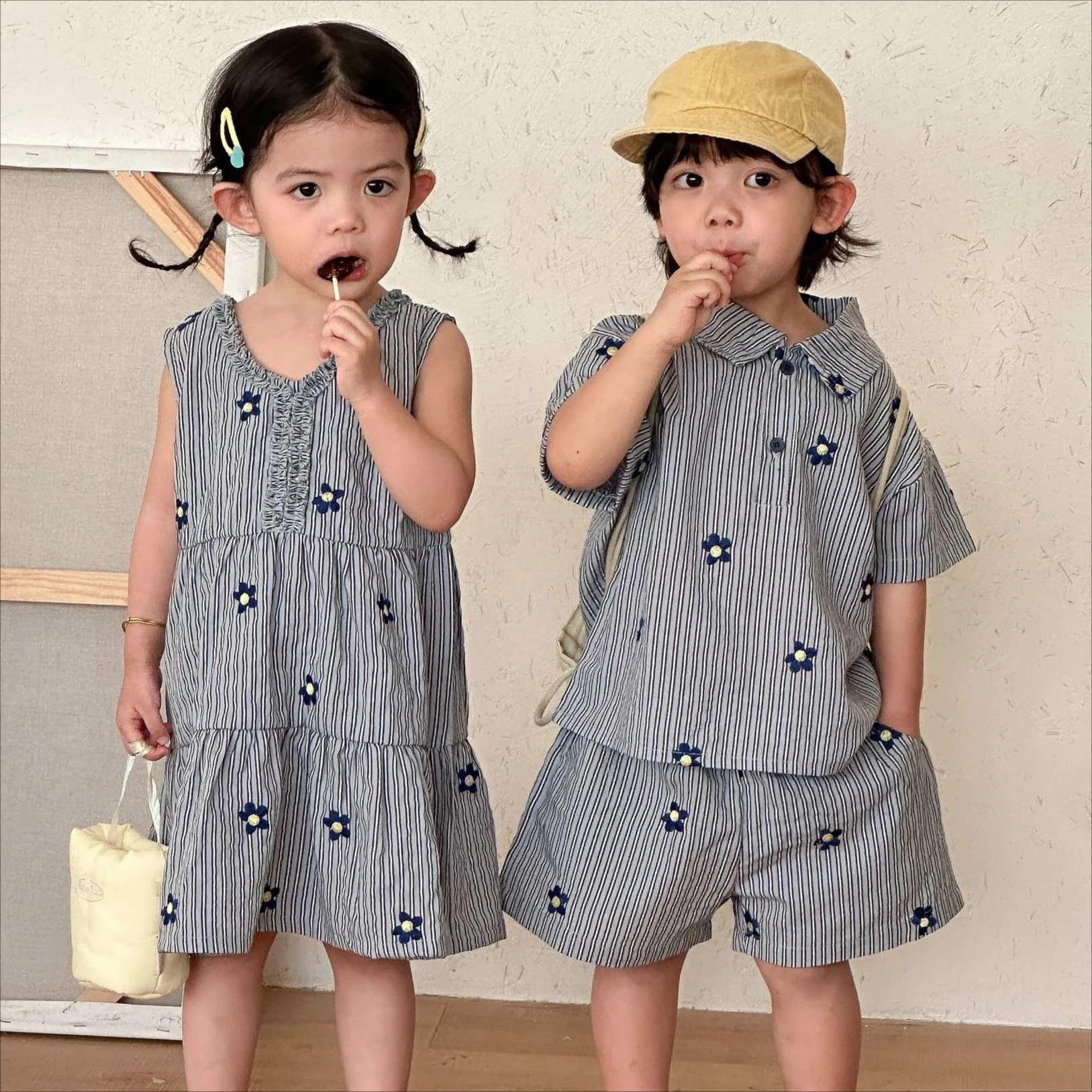 

Комплект 2026, весна-лето, новая детская одежда, модная полосатая рубашка с вышивкой для мальчиков и девочек, шорты, платье для брата и сестры