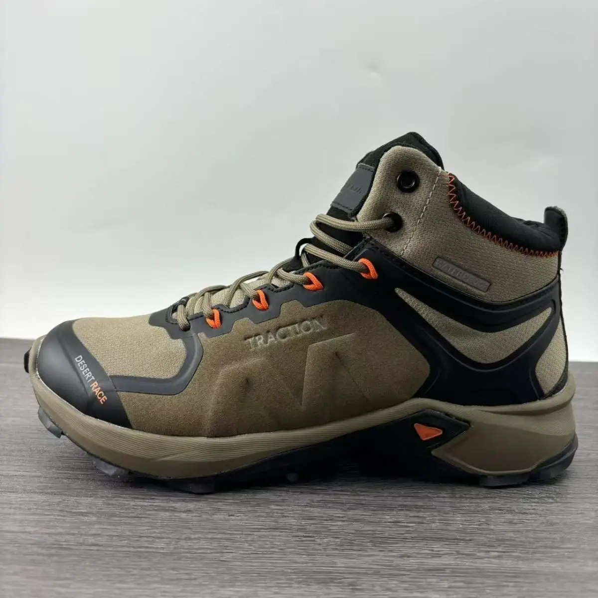 New men's and women's outdoor hiking shoes, casual travel sneakers couple waterproof windproof and non-slip couple hiking shoes.