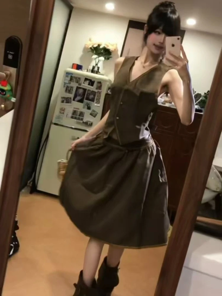 New Summer Vintage Old Money Women 2pcs Set Sleeveless Contrast Trim Crop Vest High Waist Midi Skirt Slim Fit Date Night Outfits