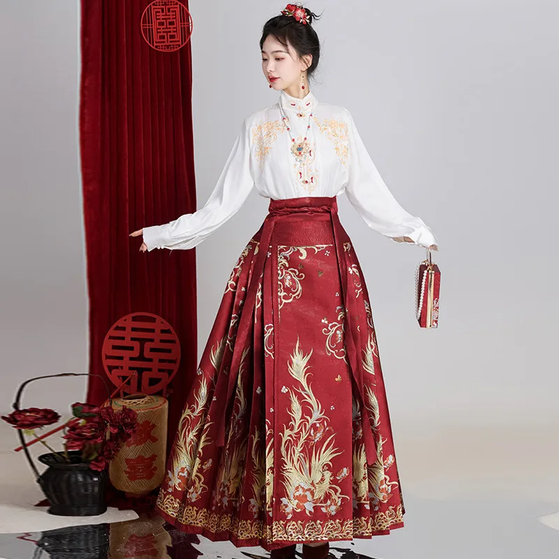 2023 New Style Horse Face Skirt Suit Bridal Gown for Wedding Ceremony Traditional Chinese Style