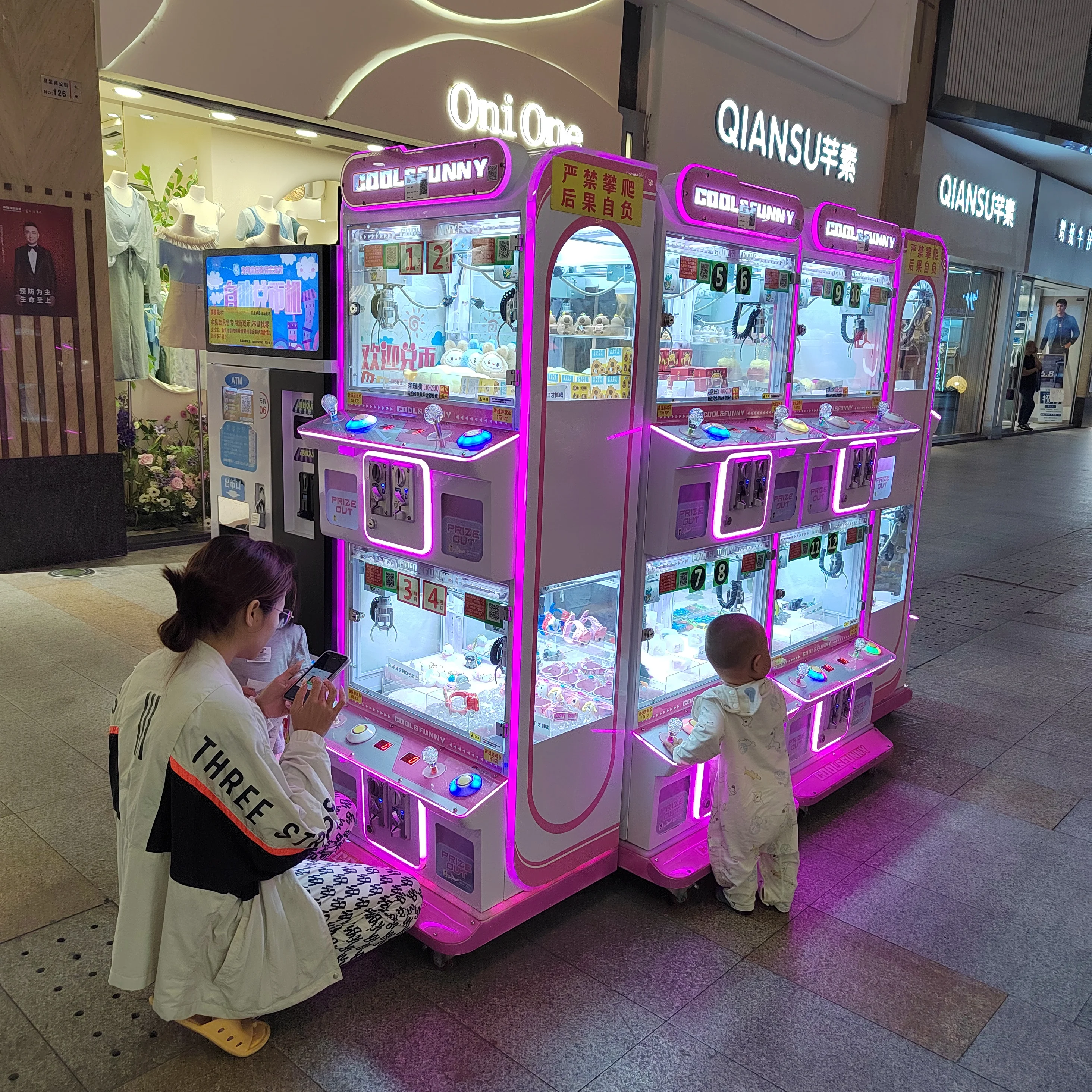 

Мини-машина с краном Super Claw для родителей и детей, аркадная машина с когтями для конфет, машина с когтями для монет, кукла, парк, машина с когтями плюшевого мишки