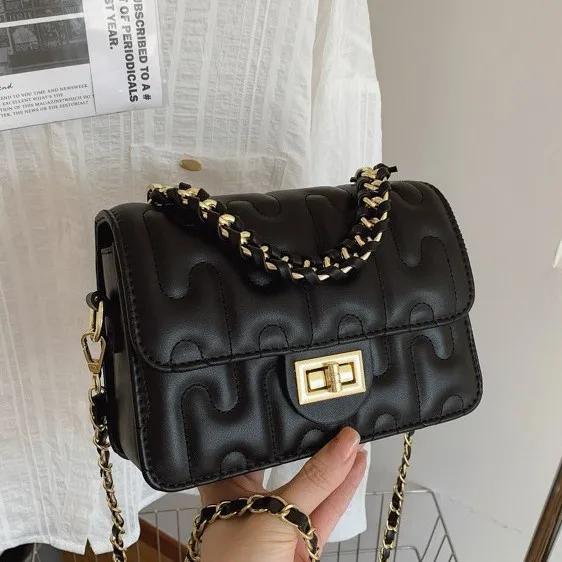 

Women's 2025 Designer Embroidered Chain Shoulder Crossbody Mini Bag Versatile Commuter Purse