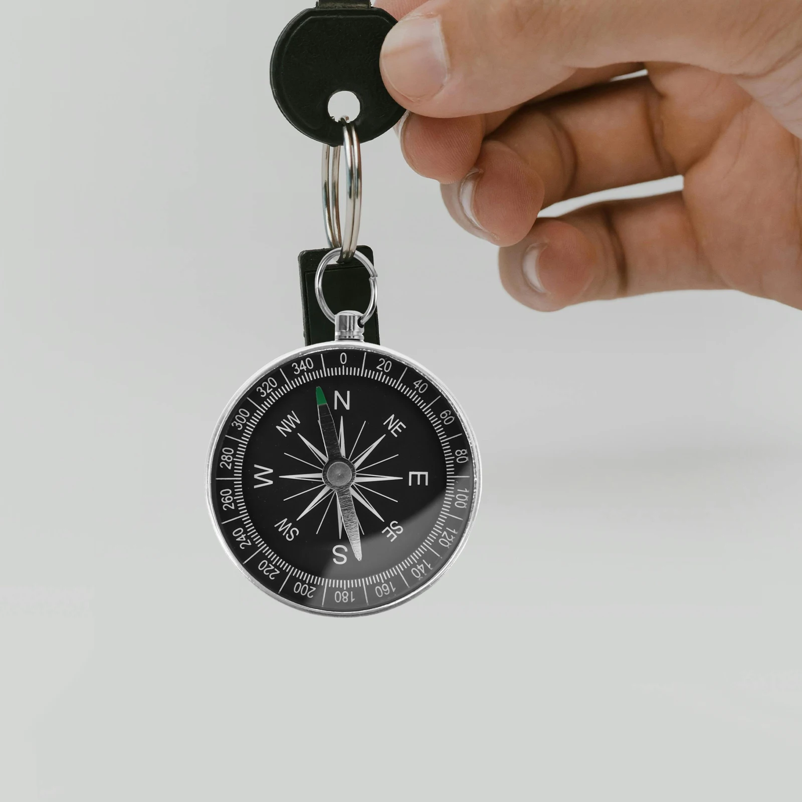 

4 Pcs Compass Ornament Keychain for Adventure Aluminum Alloy Survival Hiking Pocket Pendant Navigation Tool Travel