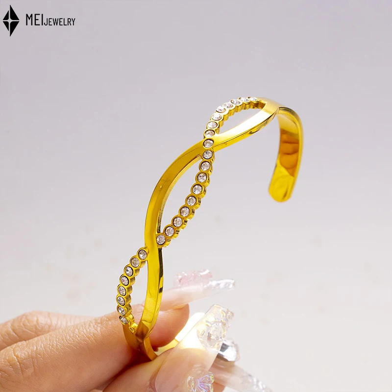 Personalized C-Shaped Bracelet Opening Geometric Winding Fried Dough Twists Cubic Zirconia Inlaid Stainless Steel Bracelet ﻿