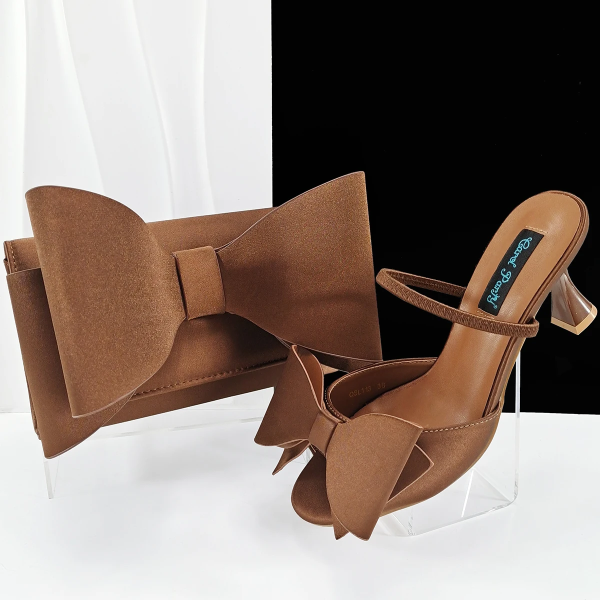 

New Elegant Nigerian Women's Brown Coloured High Heels and Shiny Material Handbag Set Italian Design for Women Parties