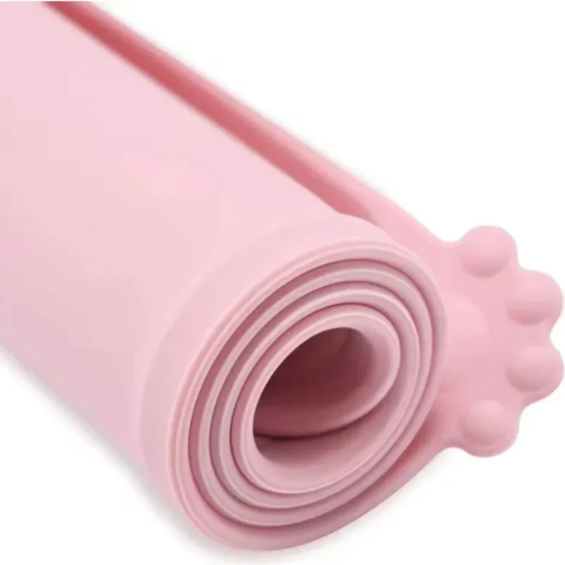 

Waterproof, anti slip, leak proof, heat-resistant, easy to clean pet mat, silicone pet meal mat
