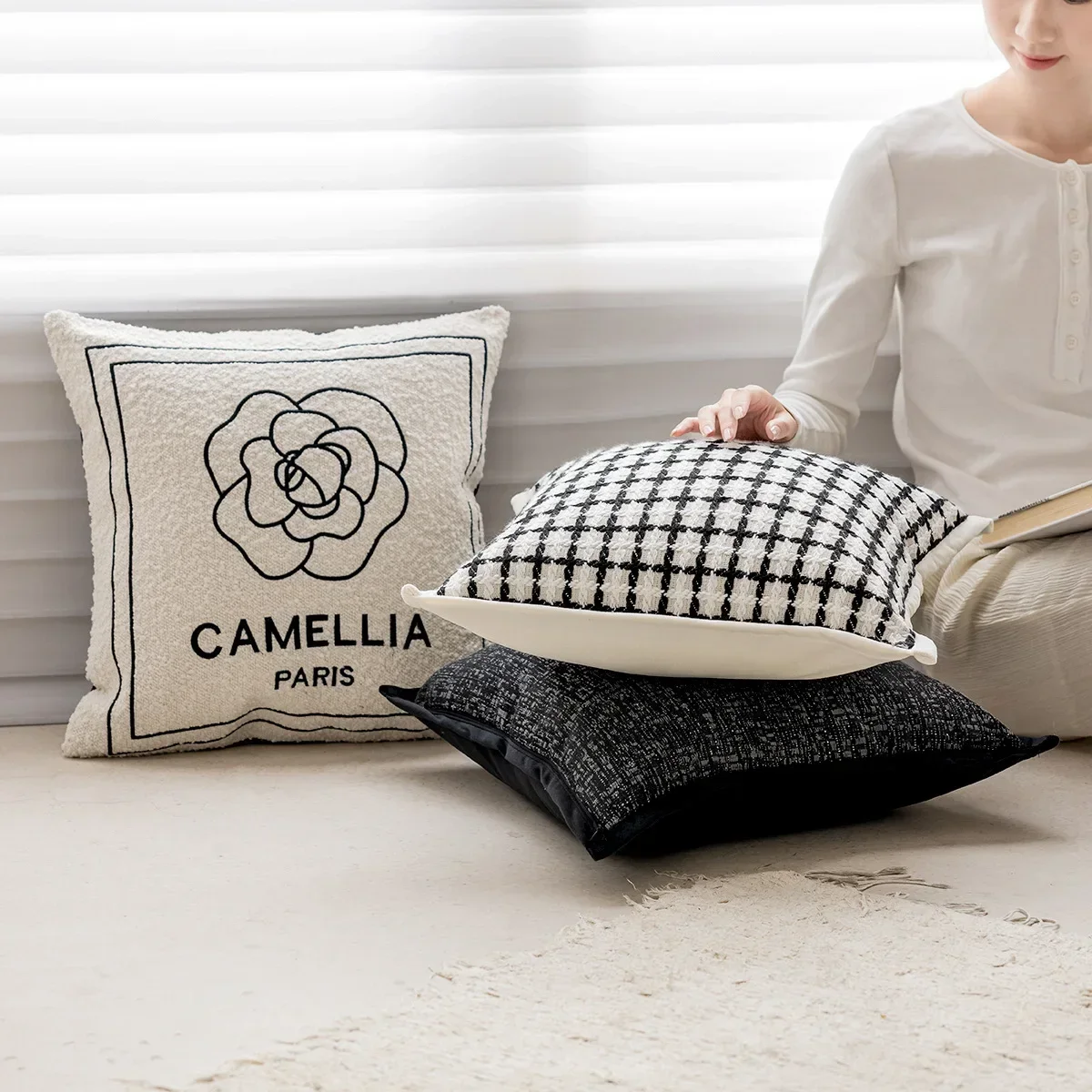 2024 Black White Light Luxury Cushion Cover Camellia Jacquard Embroidery Pillow Covers Decorative Nordic Living Room Pillowcases