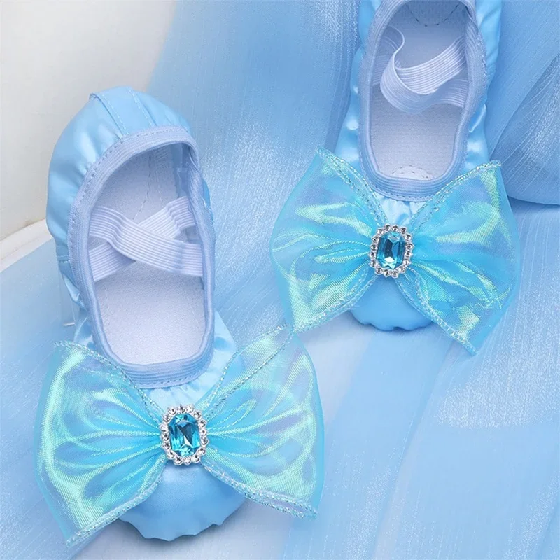 New Ballet Flats Children's Dance Shoes Soft-Soled for Girl Satin Cat Caws Free Lace-up Rabbit Stage Performance Dance Shoes