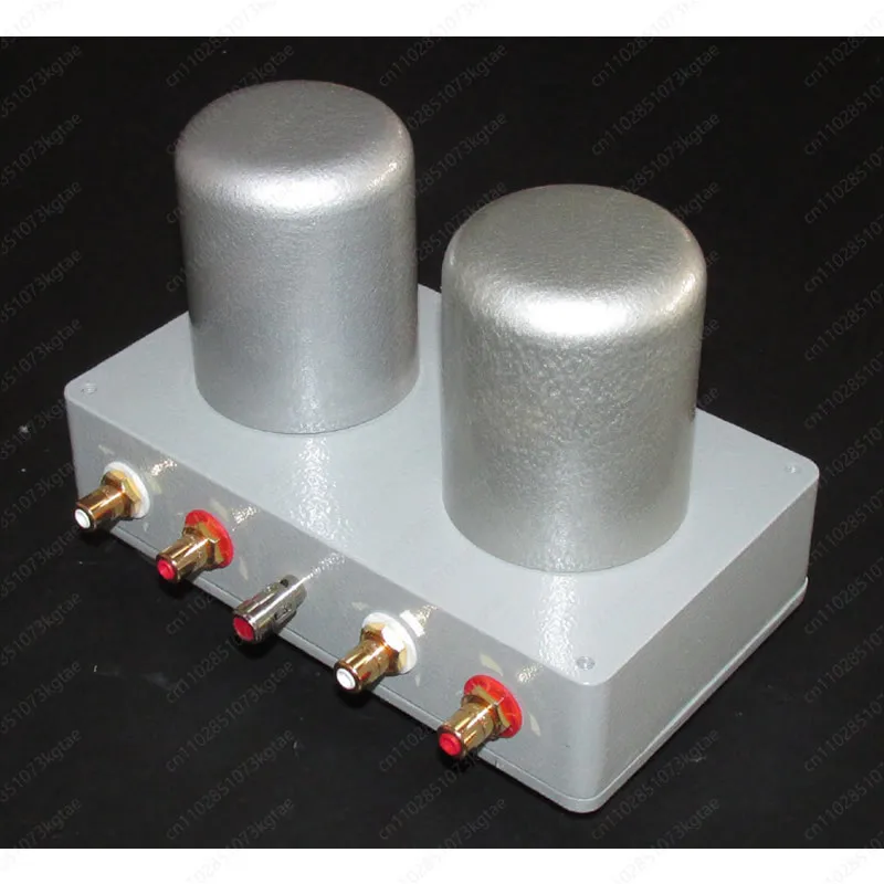 Audio cow signal splitter, signal one point two, stereo to double stereo, two ways in and four ways out