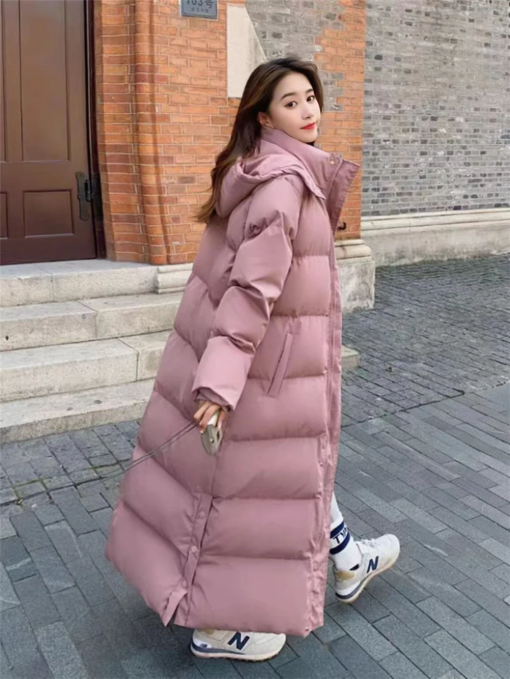 Loose hooded cotton jacket for women, Korean version, loose and thickened, art, popular, Winter, 2024