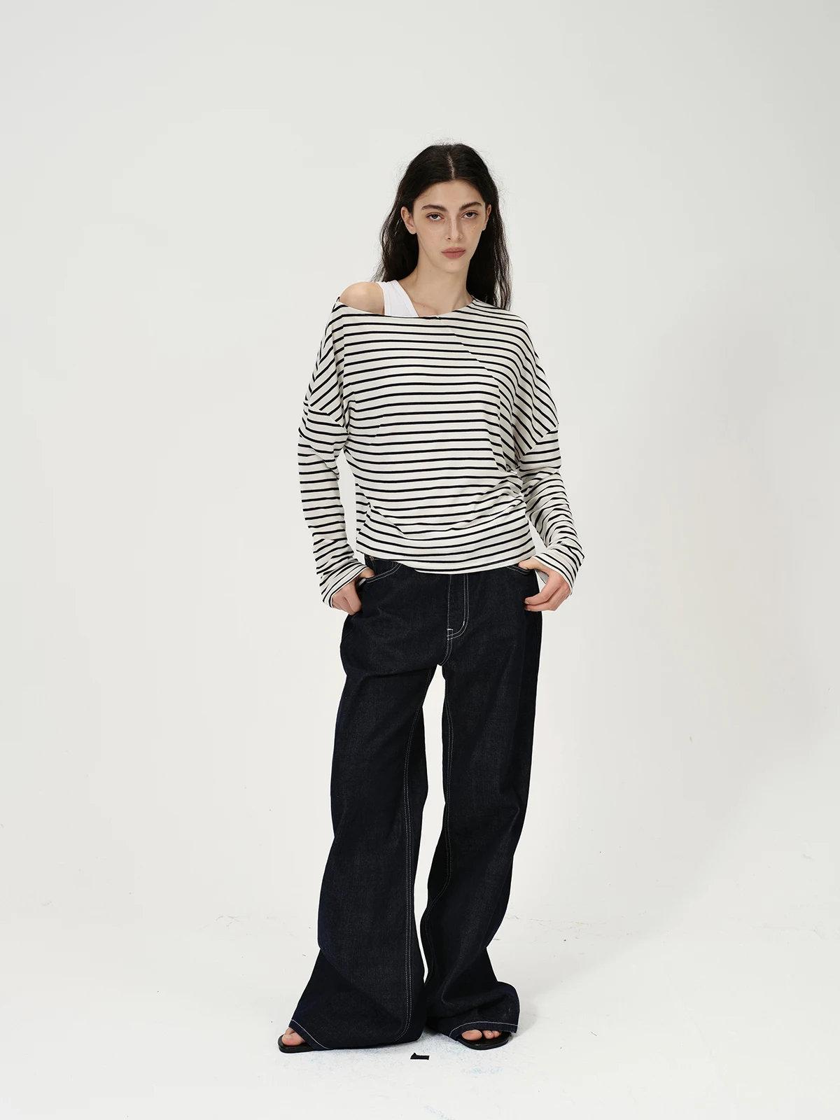 

Джинсы-клеш с вышивкой Vodka Elves, повседневные, длинные, для женщин, осенняя коллекция