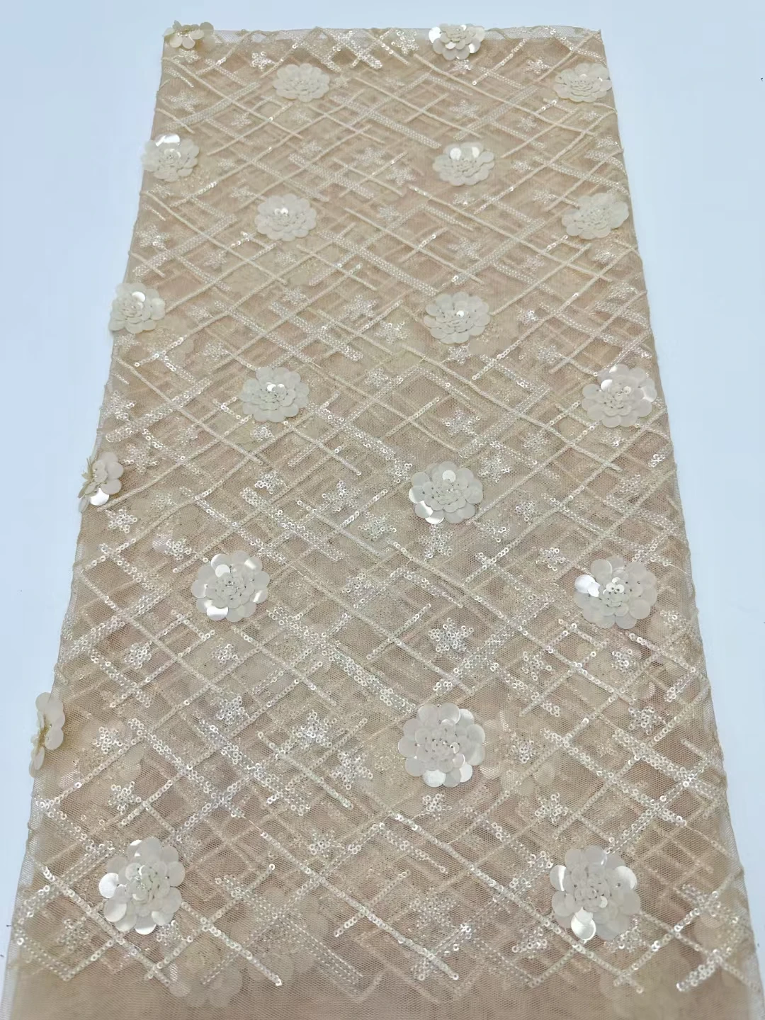 

2025 New African French Nigerian High End Lace Fabric With Sequins Mesh for Embroidery Wedding Party Bride Sewing Dress