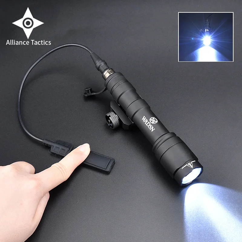 

WADSN Airsoft Surefir M600C M600U M300 Tactical Scout Light AR15 Rifle Weapon Flashlight LED Hunting Spotlight SF M300A Gun lamp