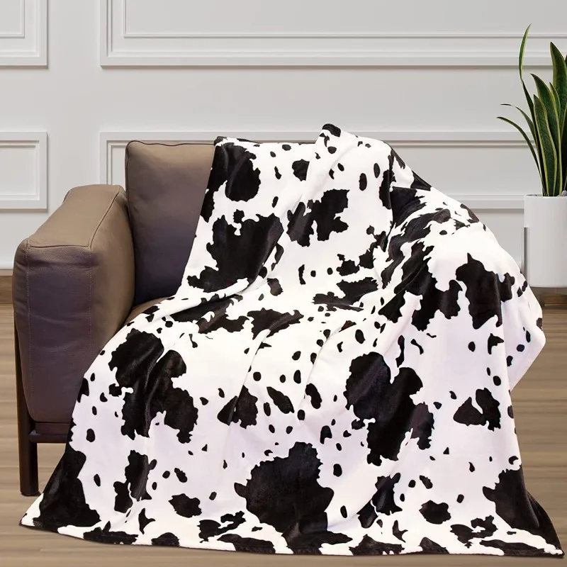 Cute Cow Print Blanket Soft Warm Plush Throw Blanket Fleece Flannel Lightweight Travel Blankets Cozy All-Season Couch Blankets