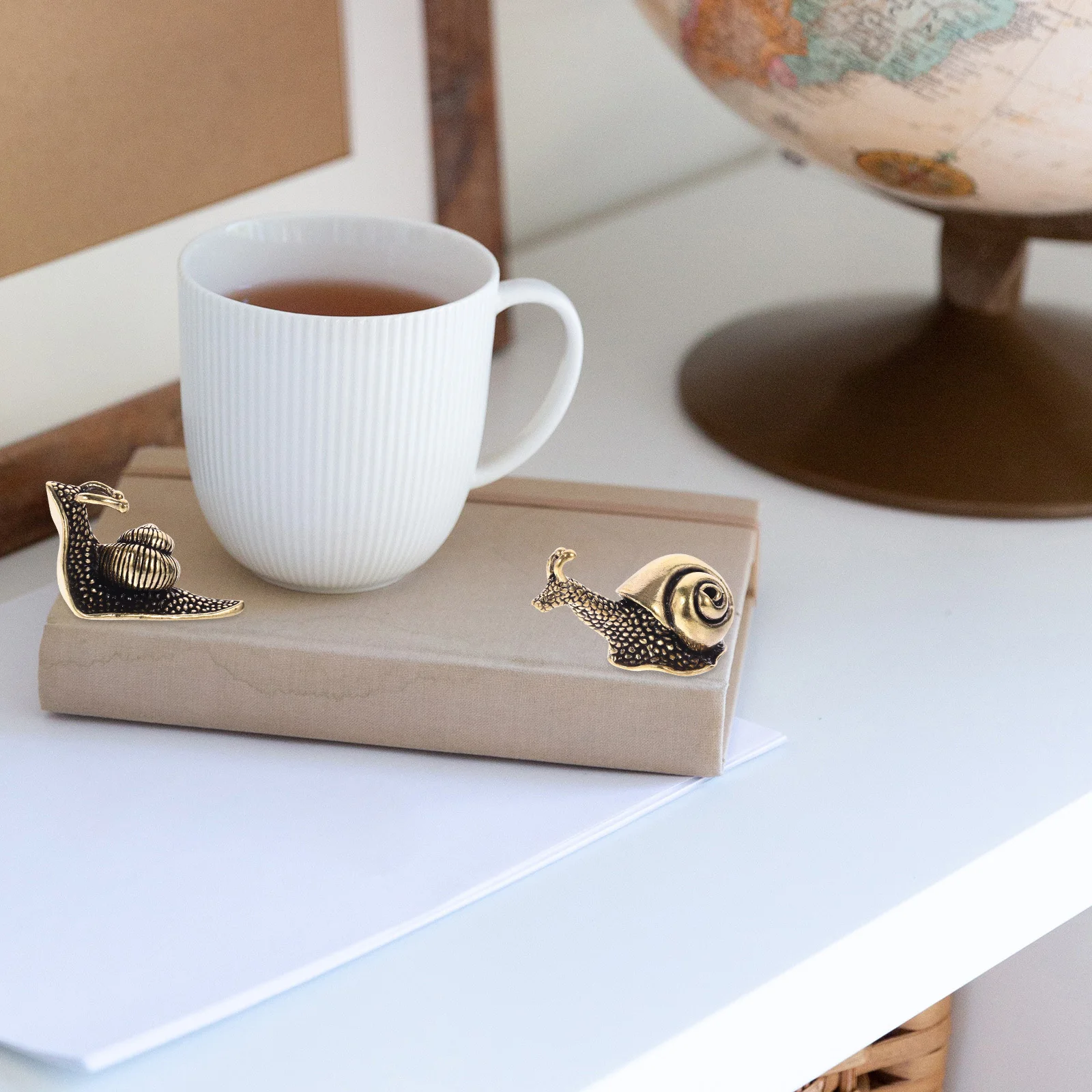 

2Pcs Brass Snail Adornment Unique Design Home Office Hotel Restaurant Tearoom Decoration Brass Snail Adornment
