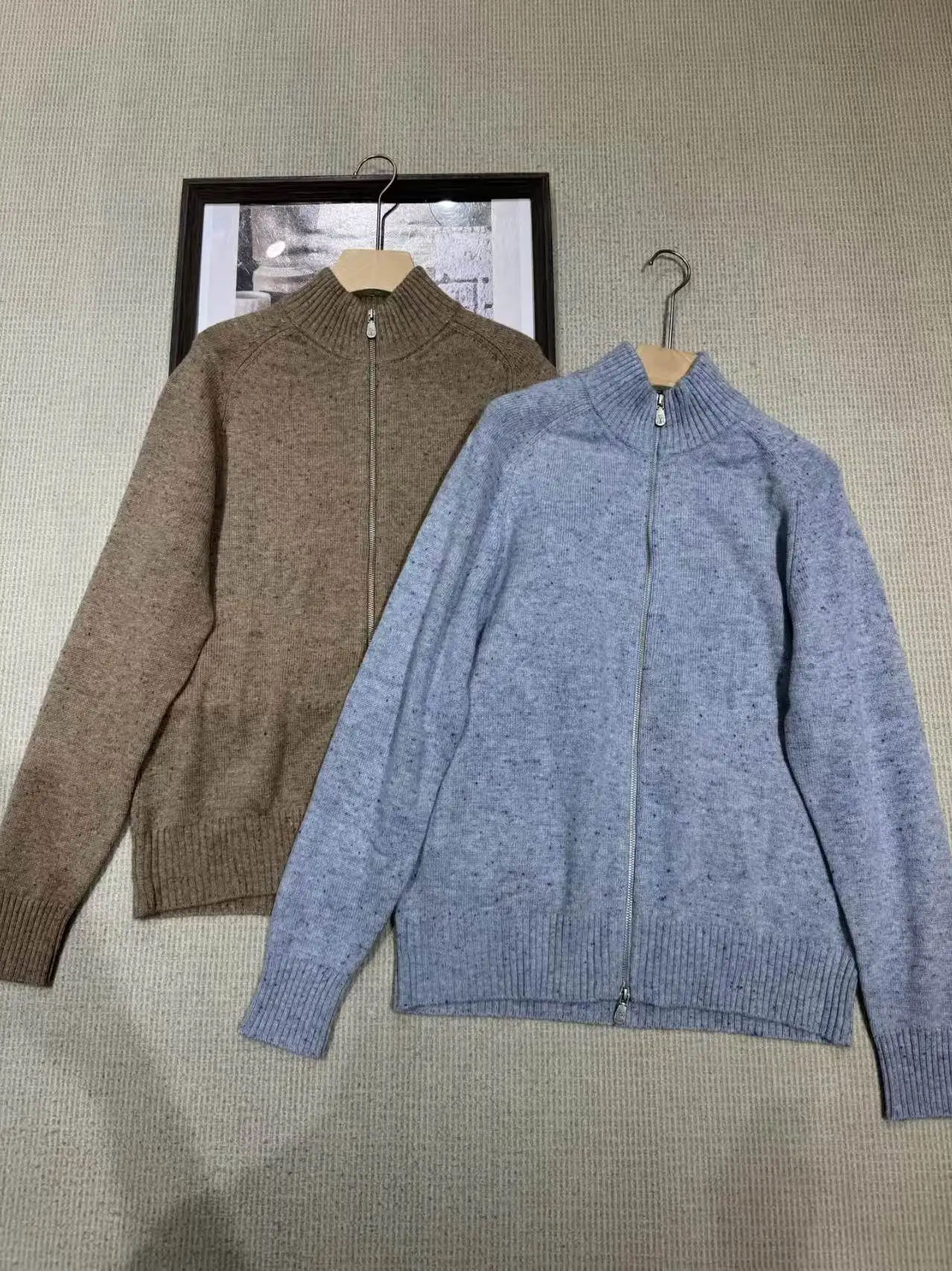 

Новинка 2023 года, мужской кашемировый свитер с вертикальным воротником и запасным цветком, вязаный кардиган, утепленный теплый свитер