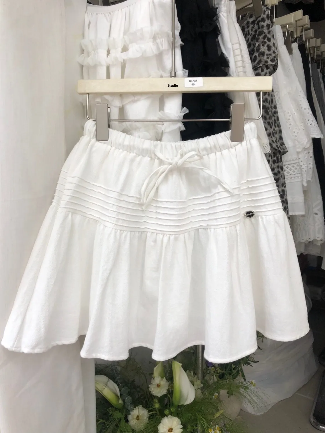 

Белая плиссированная юбка с бантом на талии, А-силуэт, для девочек, из антистатического полиэстера, свободного кроя, многоярусная юбка-кейк