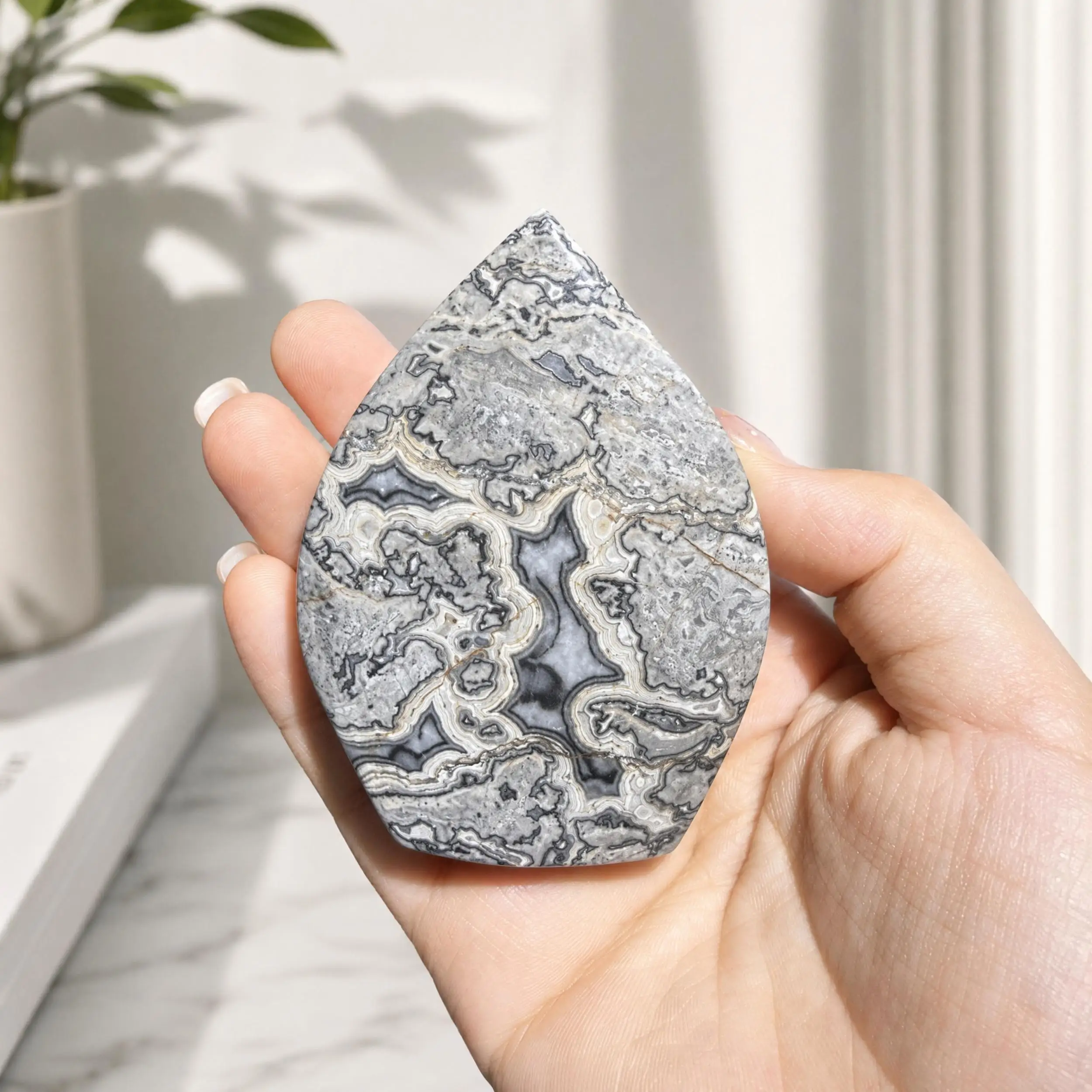 Natural Black Crazy Lace Agate Teardrop Flame Carving Polished Mexican Lace Agate Gemstone Reiki Joy Happiness Chakra Altar Gift