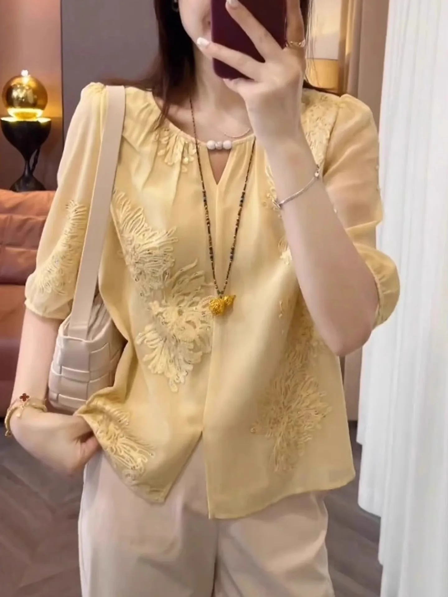 

Женский топ с вышивкой и вырезами, корейский стиль, прямой крой, летняя повседневная одежда для офиса