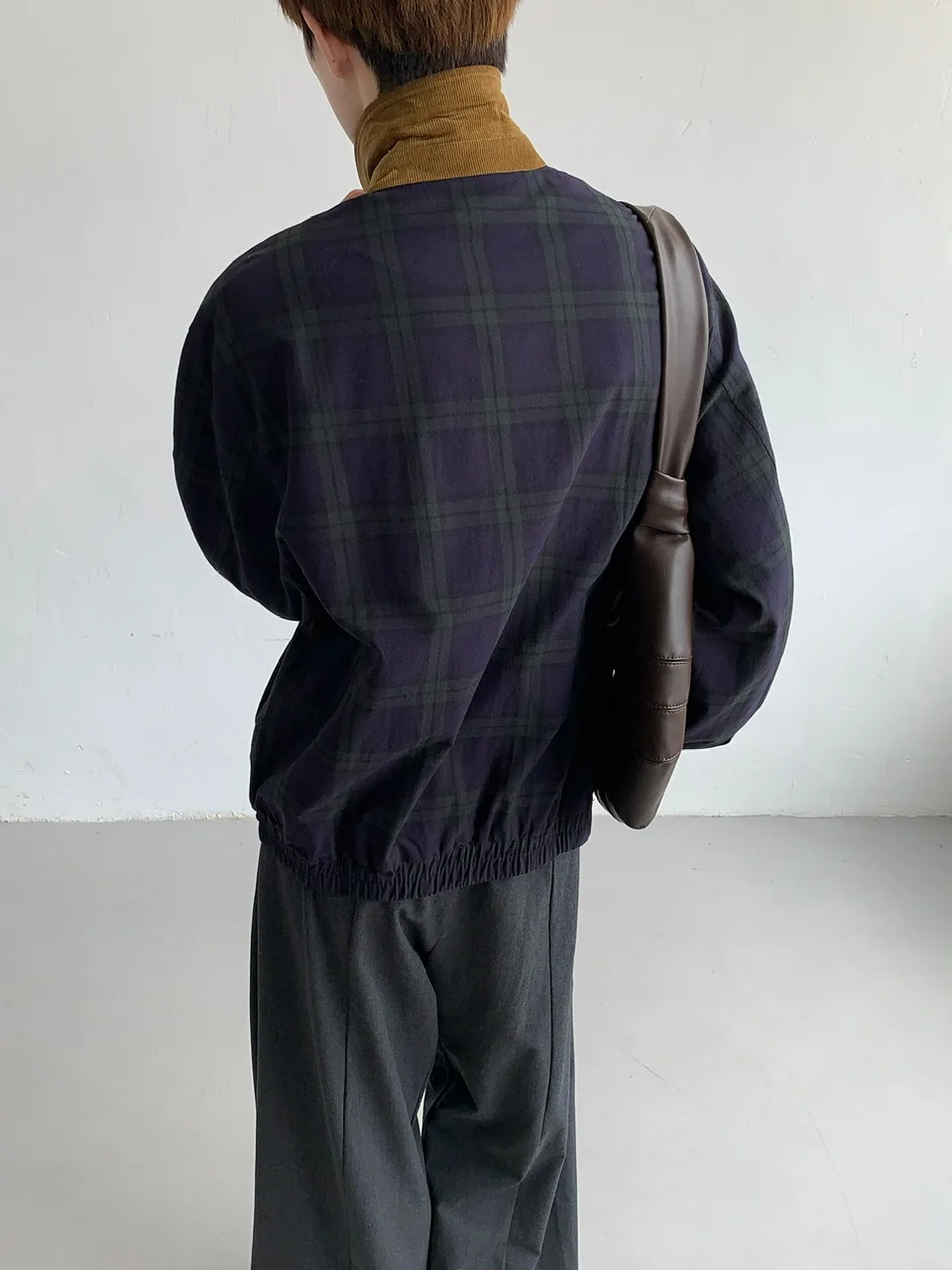 

Вельветовая куртка в американском клетку в стиле ретро, мужская винтажная верхняя одежда, молодежный топ, свободный крой, длинная застежка-молния