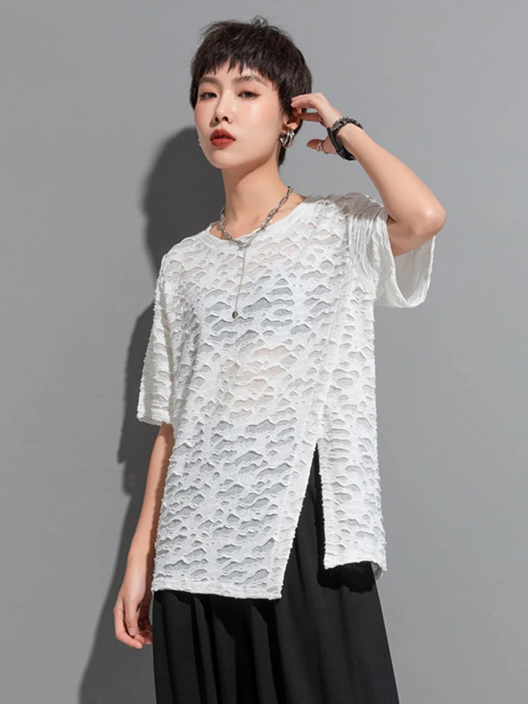 [EAM] Women White Lace Hollow Out Slit Irregular T-shirt New Round Neck Short Sleeve Fashion Tide Spring Summer 2024 1DF8423