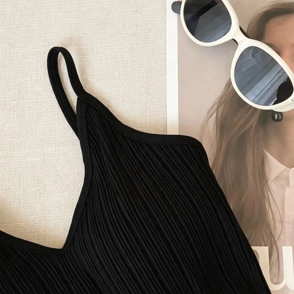 New V-neck Camisole Top Sleeveless One-piece Cup Halter Undershirt Inside Wear French Style Lingerie Women's Lingerie