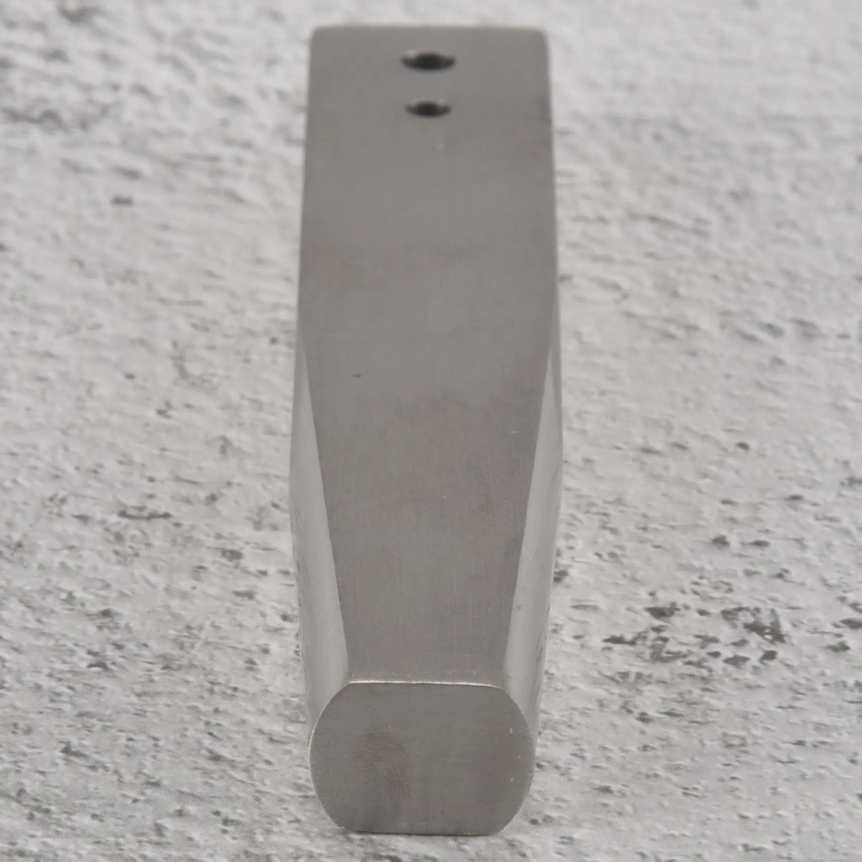 

A06K Красная медная заклепка и заусенец с установщиком заусенцев Медная заклепка Крепеж Установка установочного инструмента и дырокола