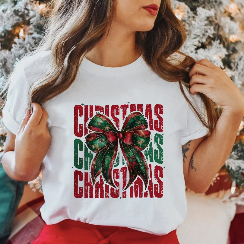 Camiseta con estampado de letras y lazo para mujer, ropa con estampado de Navidad y Feliz Año Nuevo, Top de manga corta