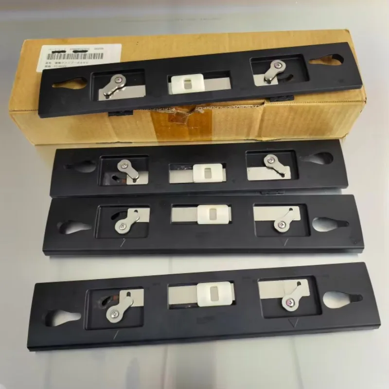 SCREEN Thermal CTP PateRite PT-R8300 PT-R8600 Tail Clamps S100096323V02 Whole Set 4pcs New and Available in Stock good