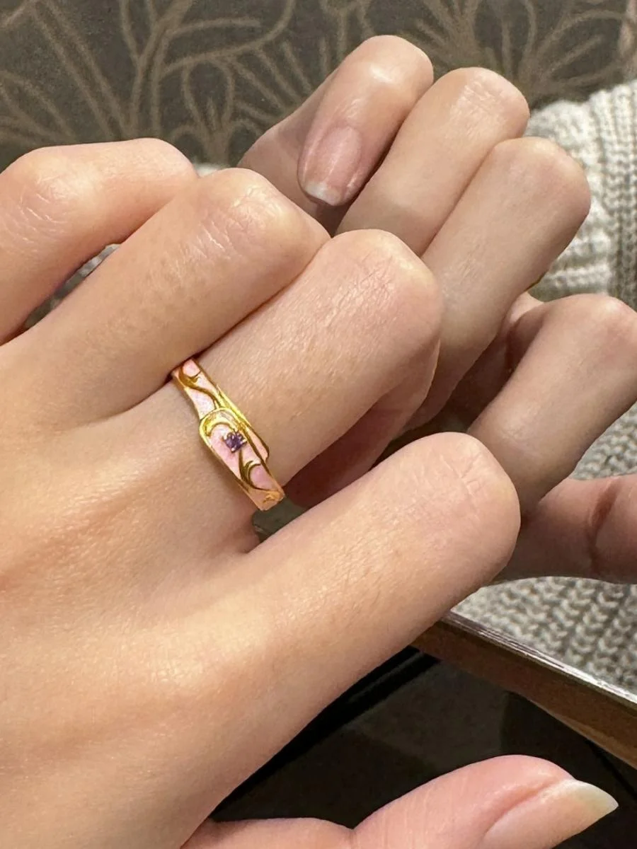 

Ele Embedded Zircon Ring for Women in Golden Color Simple And Pink Court Sle Retro Chinese New Faion Jewelry