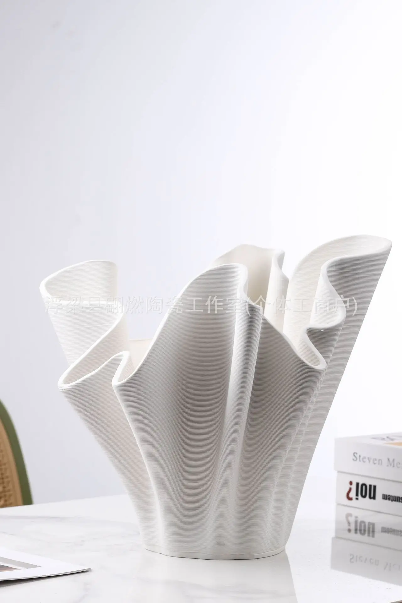 Ceramic Handicrafts Geometric Pleated Patterns Three-dimensional Flowerpot Wrinkled Flower Vase Home Decoration Accessories