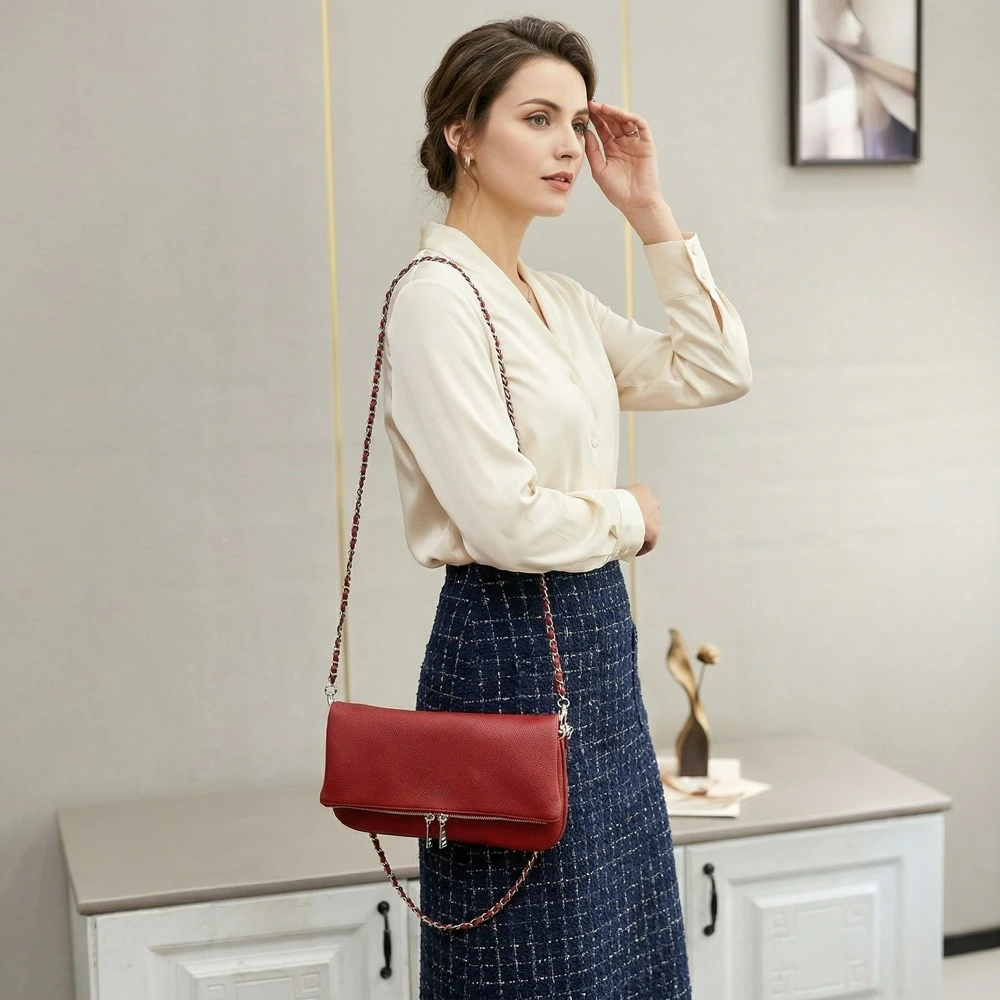 

2026 New Model ZV Women's Bag - Chain Envelope Bag - Fashion Shoulder Sling Small Square Bag - With Wings Logo