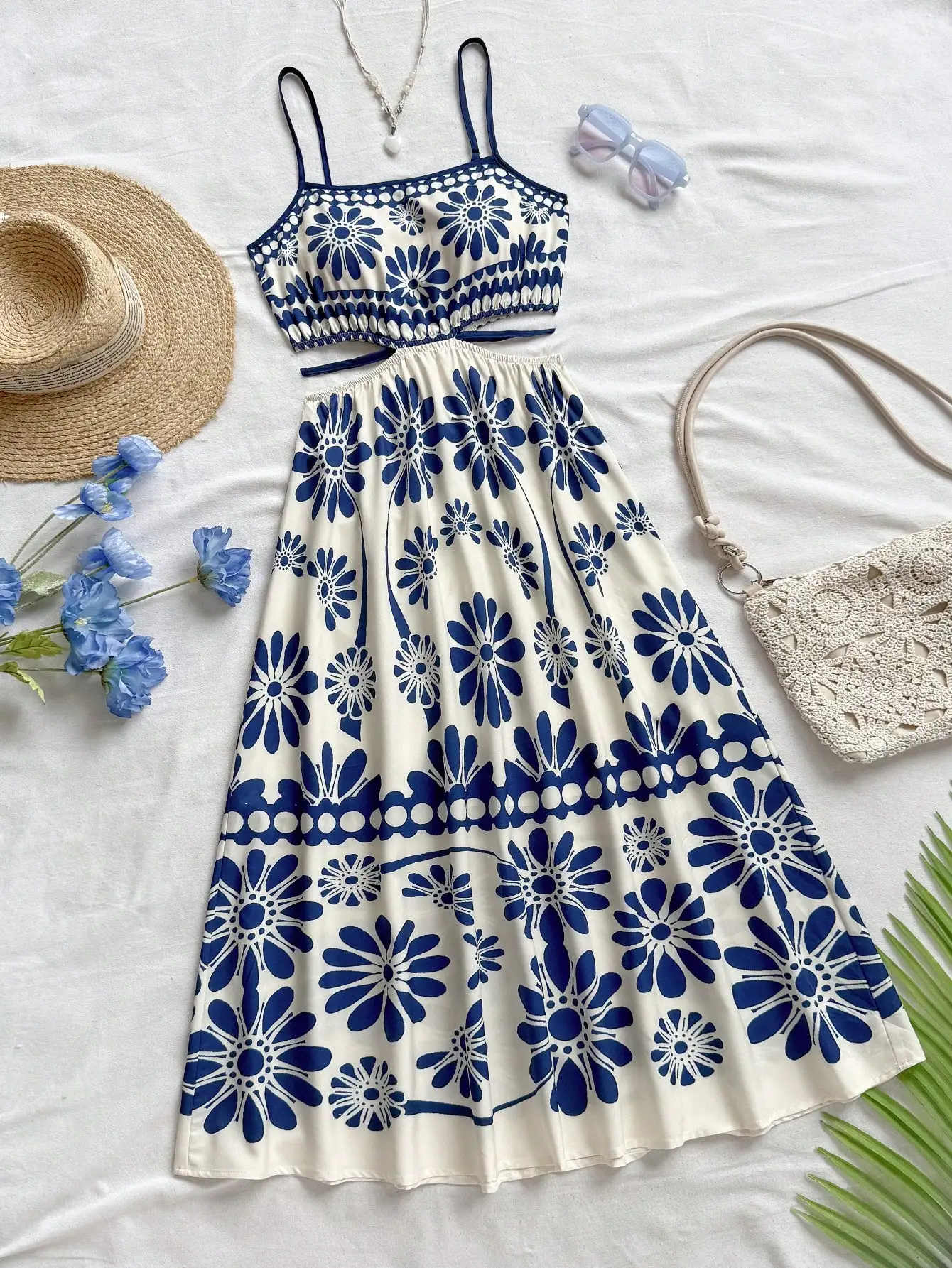 

Women's Blue Floral Print Crop Top & A-Line Midi Skirt Set, Vacation Style