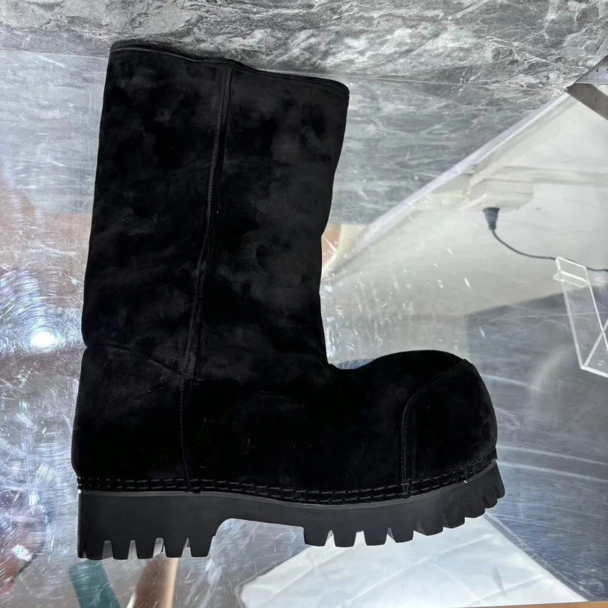 

Fashion Big Toe Boots, Unisex Shoes, Thick Soled Snow Boots, Genuine Leather, Cross-Border Exclusive Supply