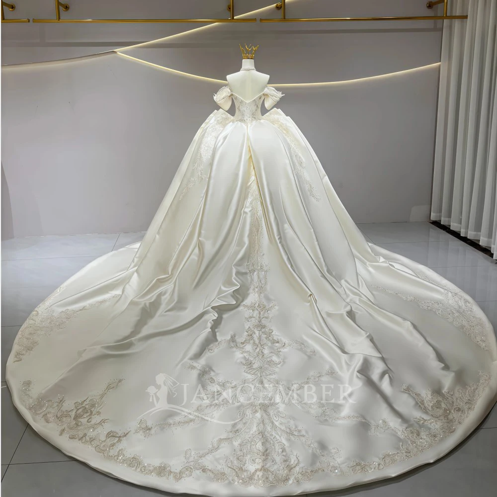 Customized Gorgeous Strapless Ball Gown Satin Wedding Dress Vintage Customized Women Bridal Gowns Vestido de novia Lace Up Back