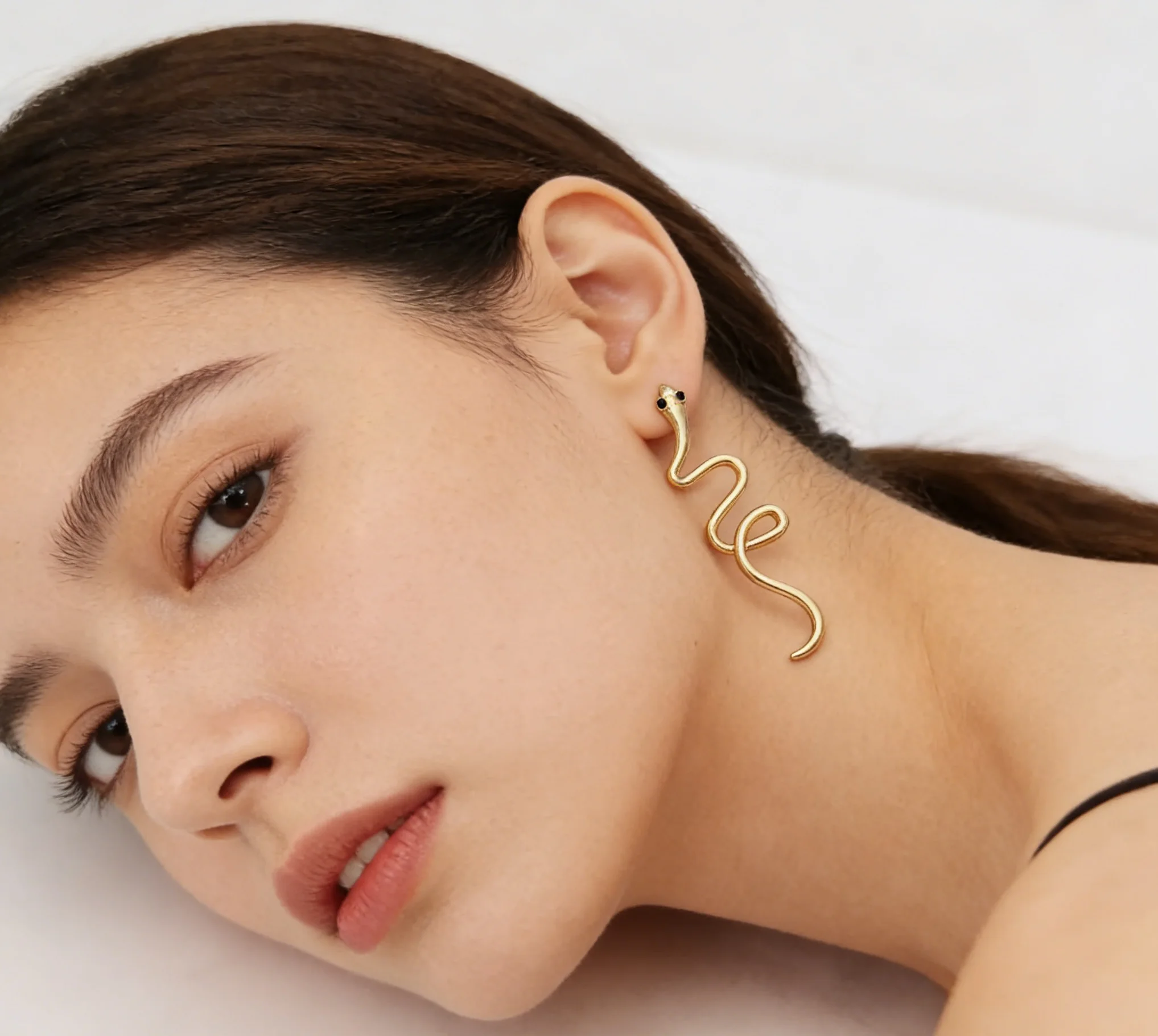 

Sleek Serpentine Dangle Earrings for Women, Minimalist & Bold Snake Design Drop Earrings, Trendy Fashion Statement Jewelry